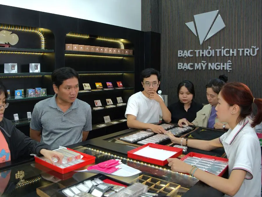 Giải đáp có nên đầu tư bạc miếng